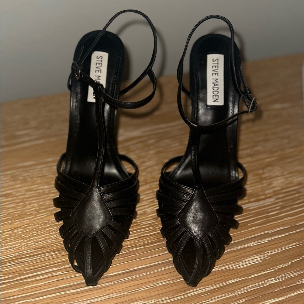 Steve Madden Cage T-Strap Heels - Size 8